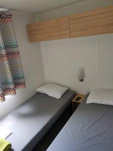 Mobil home climatisé chez Mickaël et Laëtitia