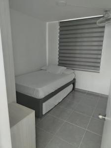 Aqualina Orange Girardot, décimo piso