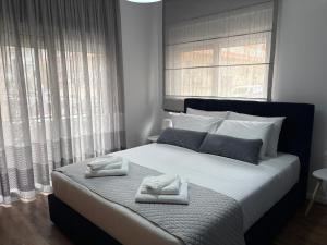 Twins Luxury Apartment by GG