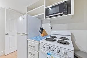 Low Tide Studio Apartment Near UTMB and Seawall