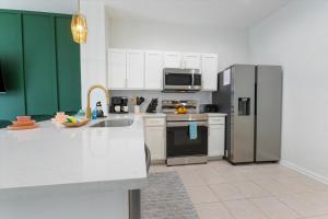 Windsor Hills Family-Friendly 3BR Pool Townhome
