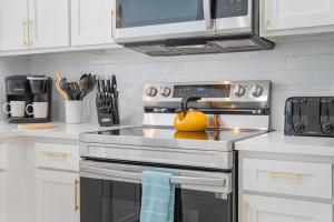 Windsor Hills Family-Friendly 3BR Pool Townhome