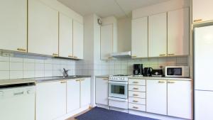 Central and Spacious Apartment for 4