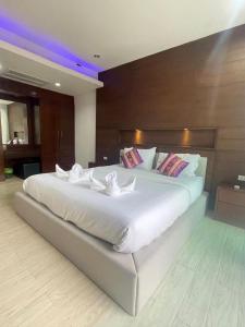 Private Pool Villa - Upgradable to Romantic Theme