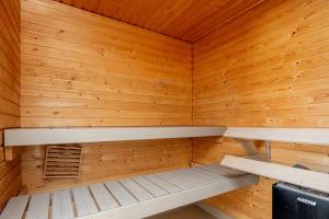 Spacious Apartment for 4 with Sauna