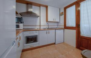 Amazing Apartment In Costa Esuri - Ayamonte