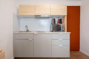 Studio Climatisé rdc plein centre