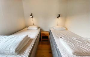 2 Bedroom Amazing Home In Byxelkrok