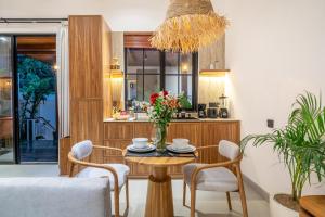 Cascade 2 - Chic and Cozy 1BR Apartment in Ubud