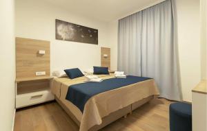 Beautiful Home In Privlaka