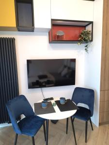 Rooftop Terrace, 24h Security, City Centre and a view of the historic shipyard