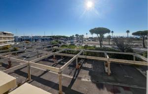 Beautiful Apartment In Le Grau-Du-Roi With Wifi