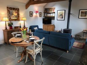The Barn, Llanerch Y Felin