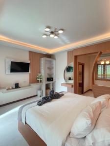 The Cushty Days Lanta