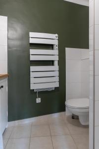 Studio climatisé plein centre ville 2ème ETAGE