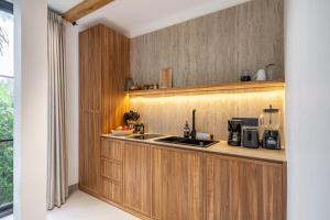 Cascade 5 - Tropical 1BR Hideaway with Garden View in Ubud