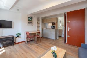 Studio climatisé plein centre 3eme étage