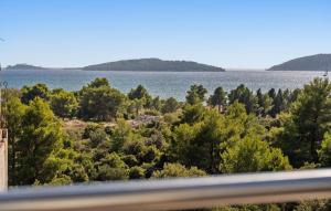 1 Bedroom Cozy Apartment In Sibenik