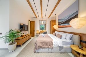 Cascade 7- Modern Tropical 1BR Apartment