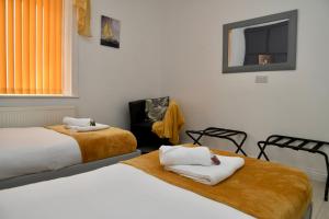 The Lower Deck-South Shields 4 seperate beds sleeps 5 Contractor and Long Stay Rates