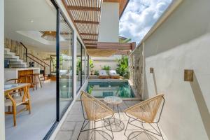 Anjuna Surf & Sunset 3BR Villas in Uluwatu