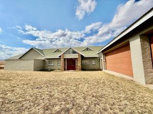 Teal and Trout Lodge