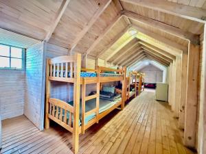 Teal and Trout Lodge