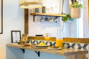 Studio Elegante no Coração do LX Factory- 1 MAIO