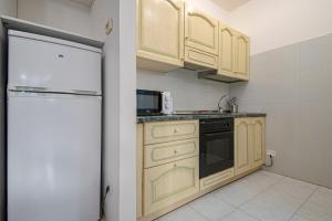 Lovely Apartment 5 Minutes from Rho