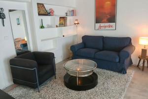 Duplex 10 min Tour EiffelMétro L8 École Militaire