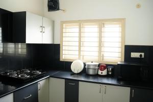 White Fern Stays Serviced Apartments - Gachibowli