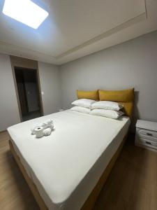 Spacious 1BR Condo in Clark! 65sqm FreeParking