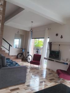 Casa com piscina próximo à praia