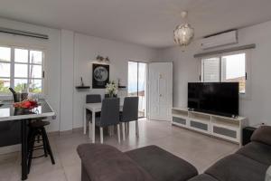 Beautiful 3 Bedroom Villa by Tenerife Villas Ltd