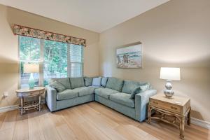 3 Mi to 5th Ave South Quiet Getaway with Garden