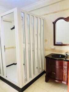 Three- Bedroom Masaki Sea View Retreat