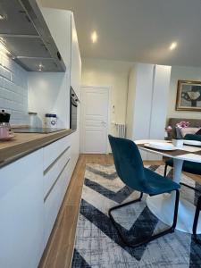 Valverde Apartments and Room