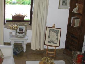 Romantic Cottage Retreat for Two in South Vienne