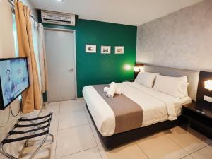Eco Roomy Hotel