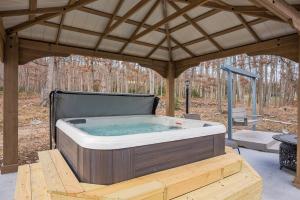 Blue Mountain Song- Massanutten Home with Hot tub!