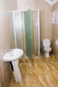 Ogans Guest Villa 21 Elizabeth avanue linmeyer jhb