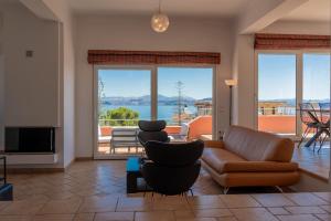 Villa Artia - Subtle elegance in a seaside village