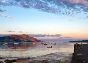 Spacious holiday home with stunning sea views