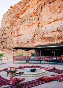 Luxury diamond camp