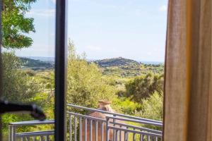 Nicuzza House with Panoramic Infinity Pool