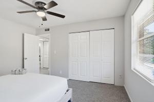 Charming 2-Bedroom Retreat Comfort Meets Style