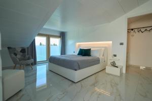 Rimini, 4 Camere con Giardino Privato e Parcheggio Gratuito, Relax a 10 Minuti dal Mare