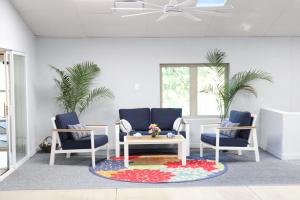 Pool House on Ponce De León