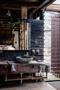 Grand Designs Eco Bush Retreat