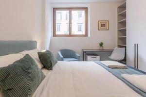 Cozy Retreat Private Room with Shared bath